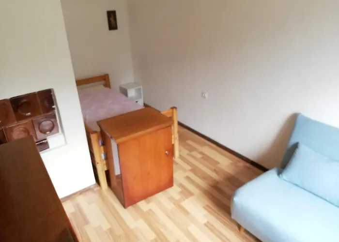 Hikers Hut Hisar Podbrdo